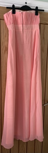 Gorgeous coral bridesmaid - gorgeous,