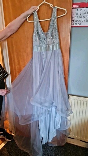 Grey sleeveless neck - sleeveless, v-neck